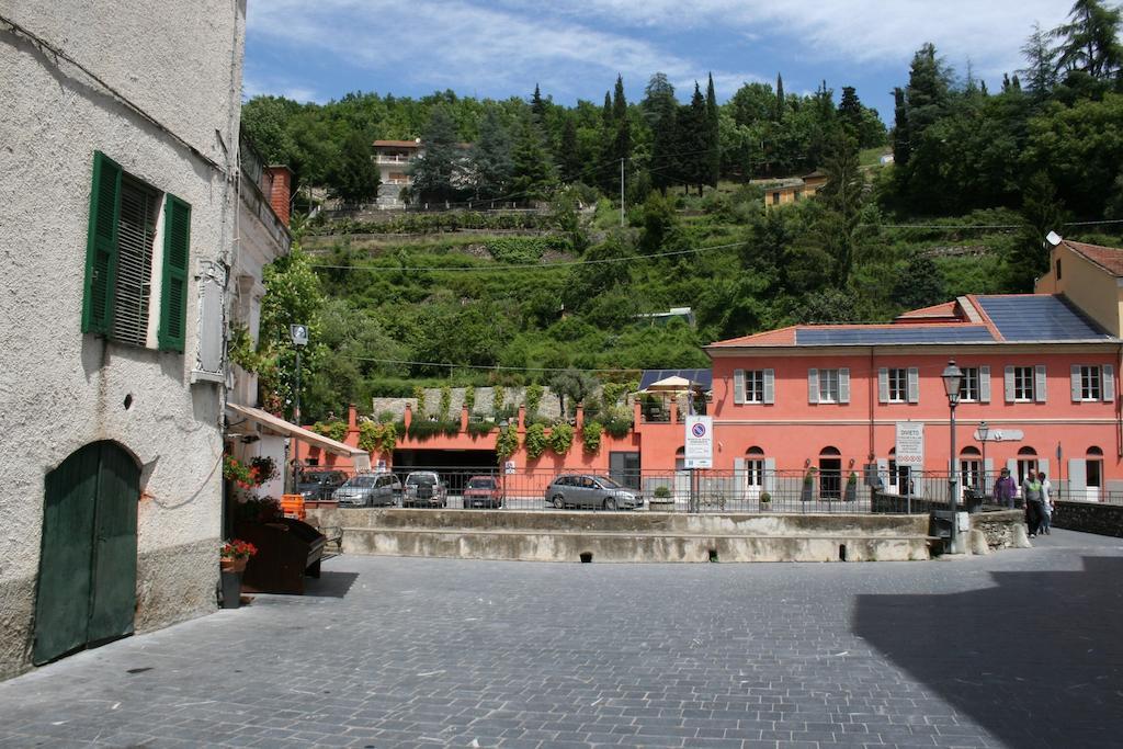 Borgomaro Casa Vacanze Gli Ulivi חדר תמונה
